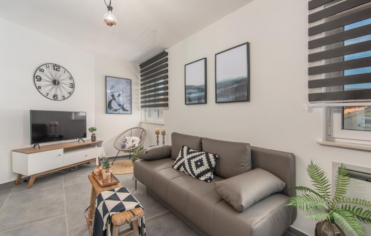 Apart Residence Galant Ρόβινι Εξωτερικό φωτογραφία